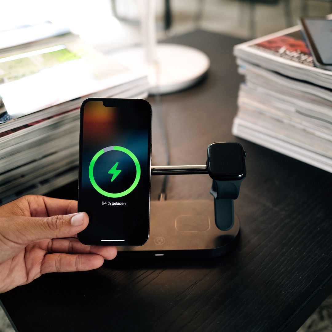 MultiCharge Pro I 5-in-1 Universal Charging Hub